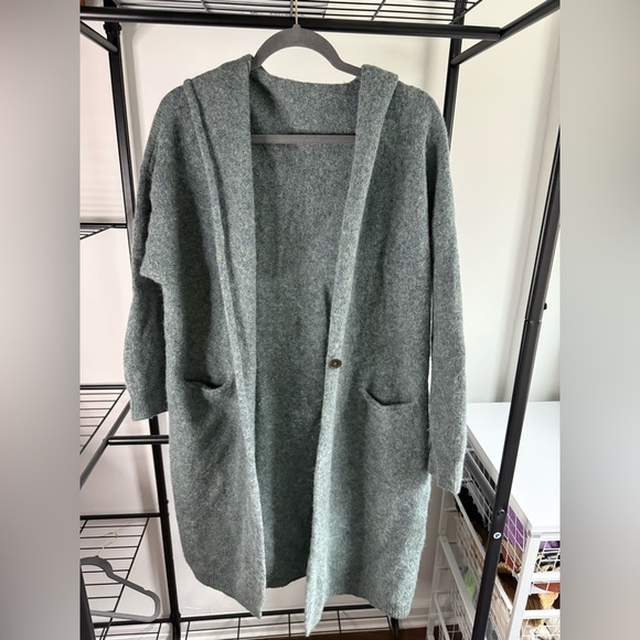 Uniqlo Sweaters - Uniqlo Women's Hooded cardigan